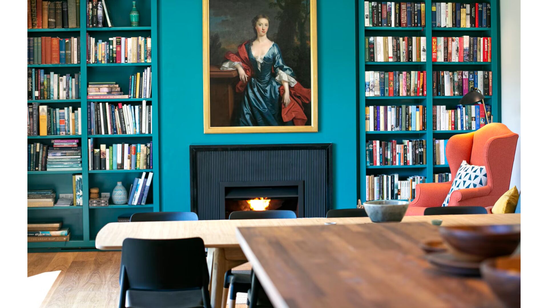 Vrbo_Readaways_Luxury Mid-Century Home in North Berwick Scotland_Credit_Courtesy of Expedia Group